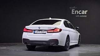 BMW 5-SERIES G30 2022