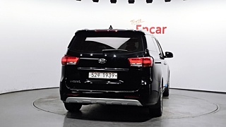 KIA CARNIVAL 2017