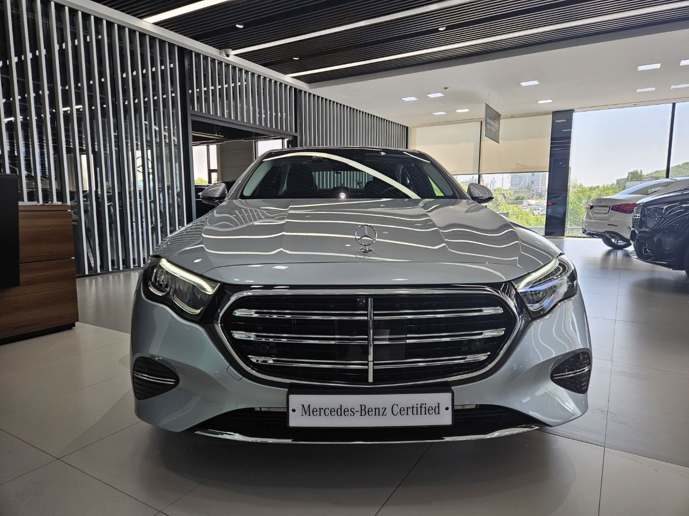 MERCEDES BENZ E-CLASS W214 2024