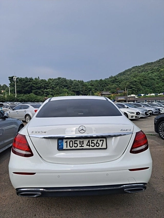 MERCEDES BENZ E-CLASS W213 2018
