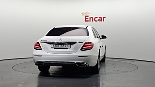 MERCEDES BENZ E-CLASS W213 2018