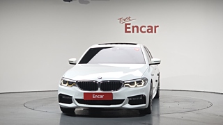BMW 5-SERIES G30 2017