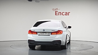 BMW 5-SERIES G30 2017