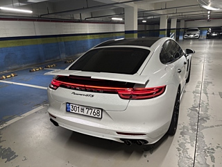 PORSCHE PANAMERA 971 2018