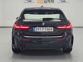 BMW 1-SERIES F40  2021