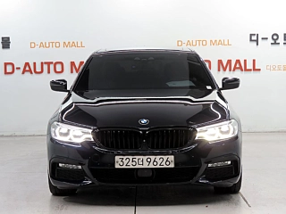 BMW 5-SERIES G30 2017
