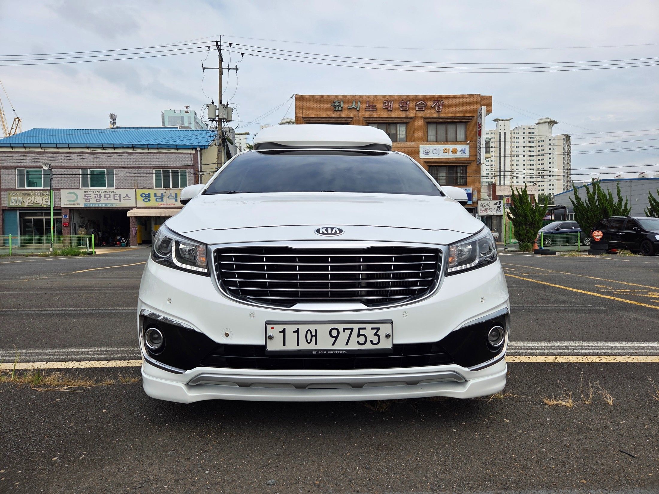KIA CARNIVAL 2015