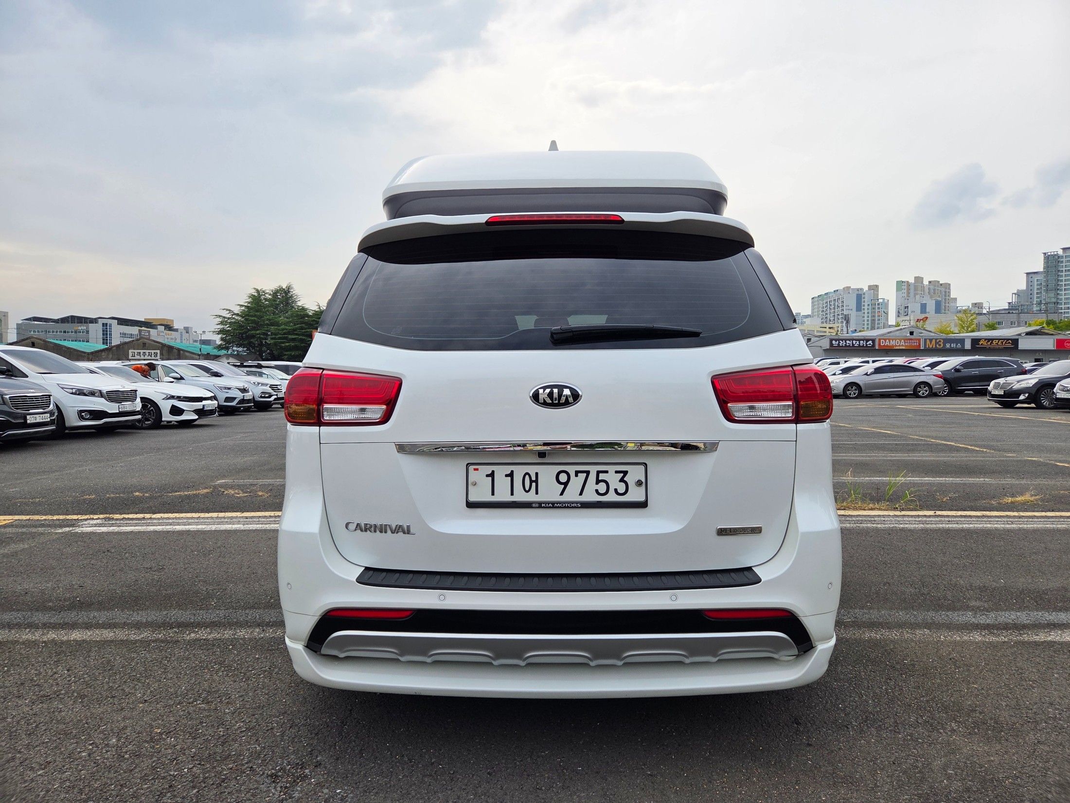 KIA CARNIVAL 2015