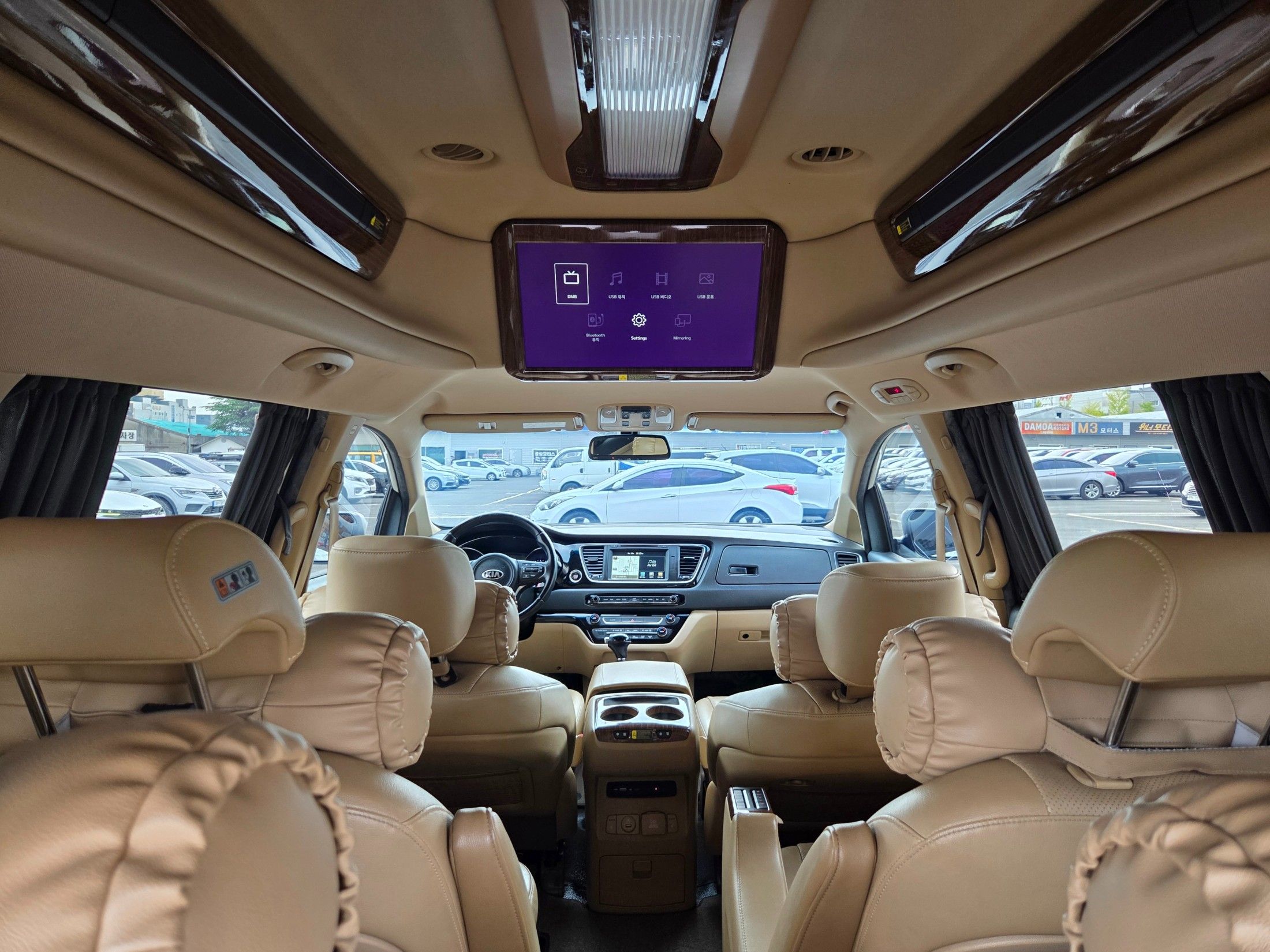 KIA CARNIVAL 2015
