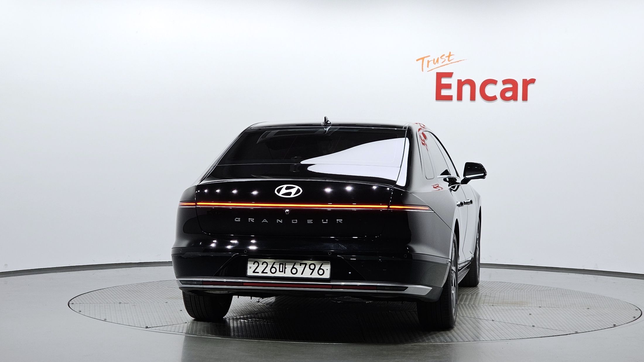 HYUNDAI GRANDEUR HYBRID GN7 2024