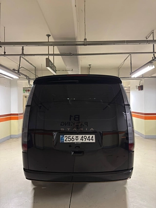 HYUNDAI STARIA  4WD Lounge 7 Seater 2025