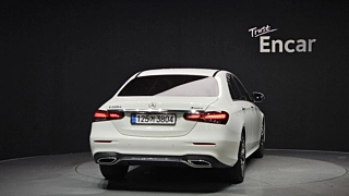 MERCEDES BENZ E-CLASS W213  E220d 4MATIC AMG Line 2021