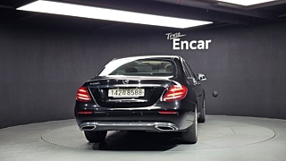 MERCEDES BENZ E-CLASS W213 2016