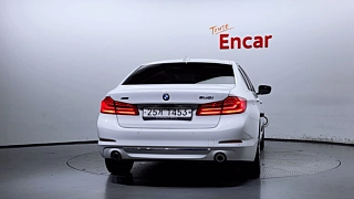 BMW 5-SERIES G30 2019