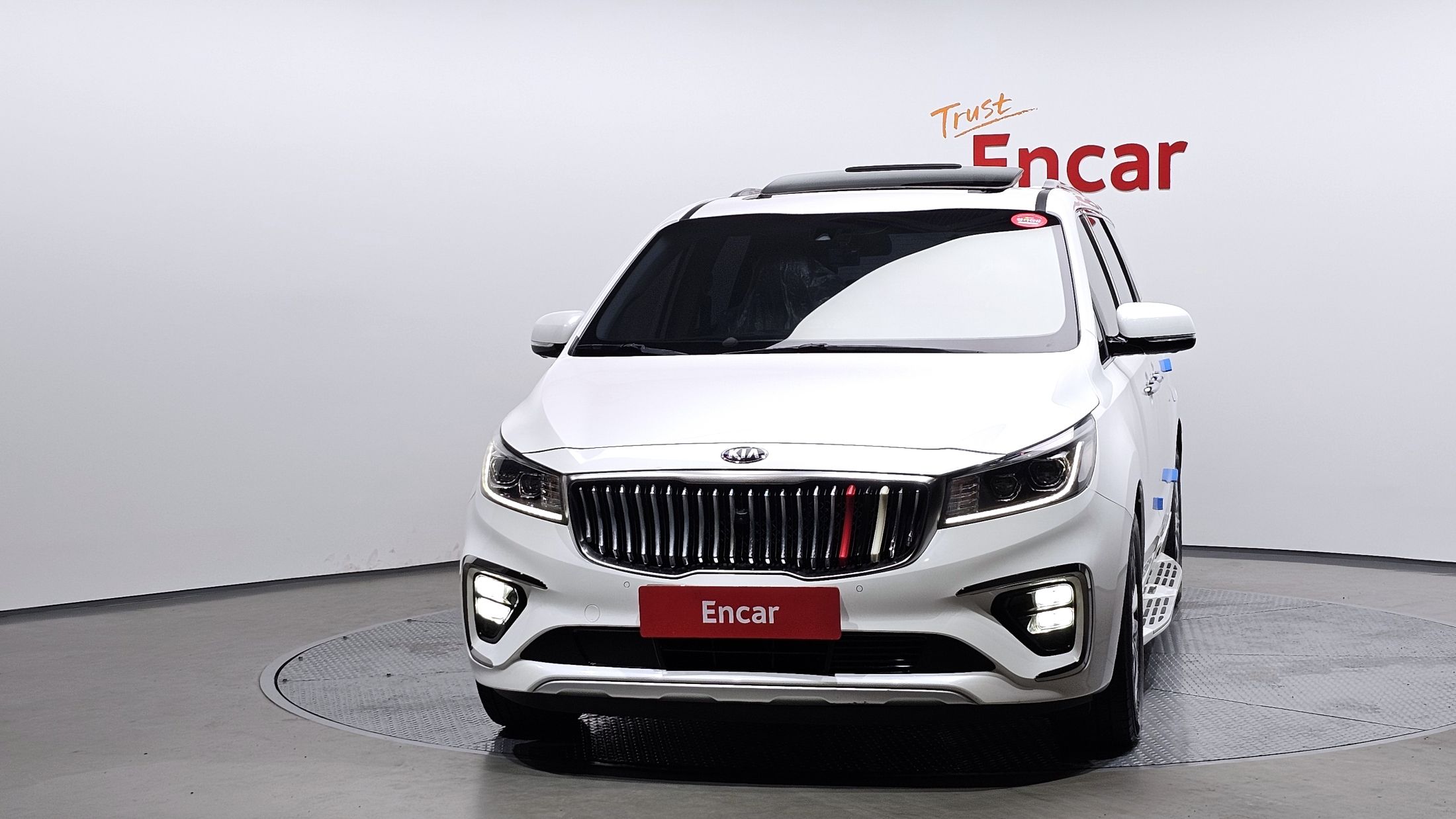 KIA CARNIVAL 2018