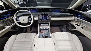 LINCOLN NAUTILUS  2 GENERATION 2.0  AWD 2024