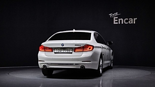 BMW 5-SERIES G30 2018