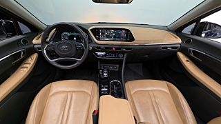 HYUNDAI SONATA DN8 2019