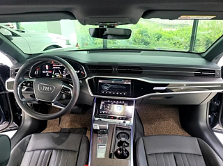 AUDI A7 4K 2022