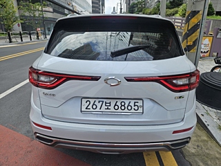 SAMSUNG QM6 2019