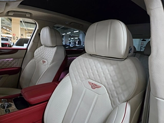 BENTLEY BENTAYGA  2023