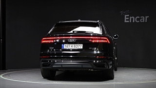 AUDI Q8 4M 2023