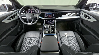 AUDI Q8 4M 2023