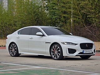 JAGUAR XE 2020