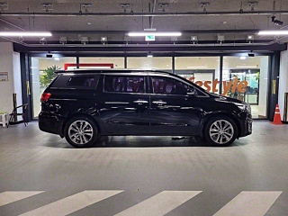 KIA CARNIVAL 2018