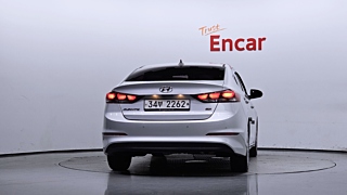 HYUNDAI AVANTE AD 2017