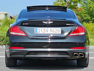 GENESIS G70 2020