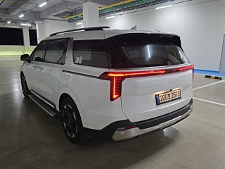 KIA CARNIVAL 2023