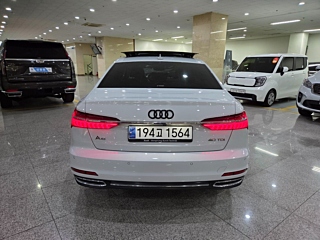 AUDI A6 C8 2023