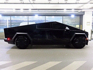 TESLA CYBERTRUCK  2024