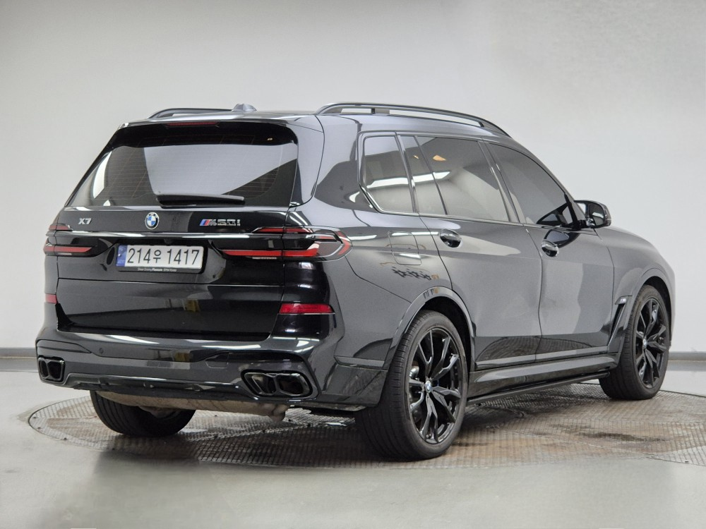 BMW X7 G07 2024