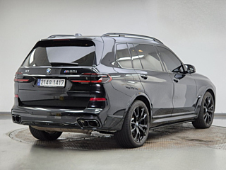 BMW X7 G07 2024