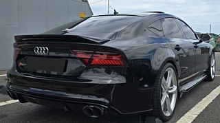 AUDI RS7 2015