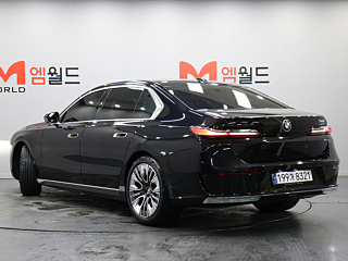 BMW 7-SERIES G70 2023