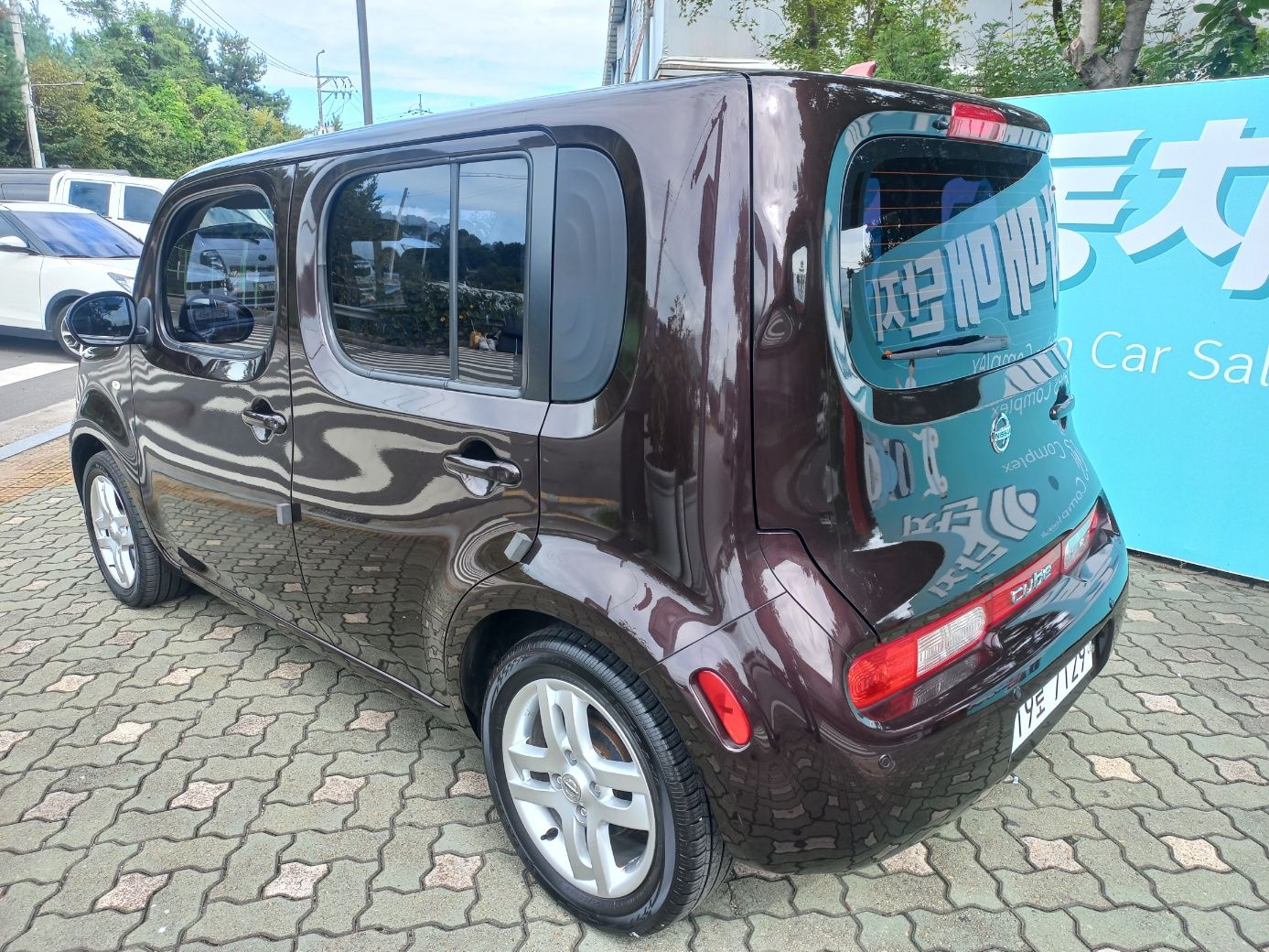NISSAN CUBE 2012
