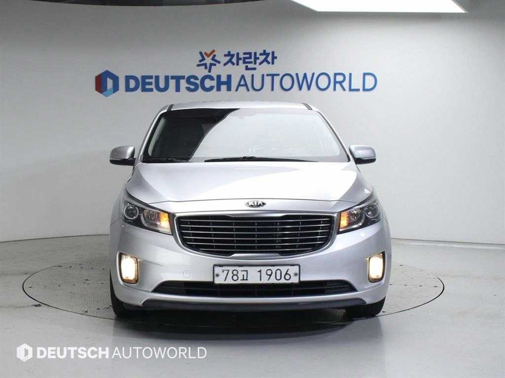 KIA CARNIVAL 2016