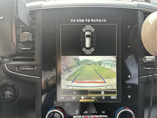 SAMSUNG QM6 2019