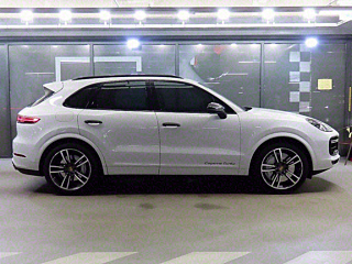 PORSCHE CAYENNE PO536 2020
