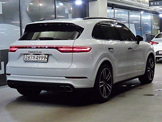 PORSCHE CAYENNE PO536 2020