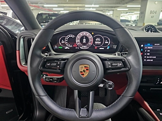 PORSCHE CAYENNE PO536 2024