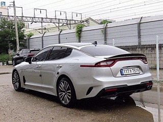 KIA STINGER 2017