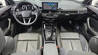 AUDI A4 B9 2021