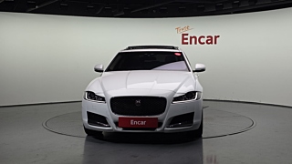 JAGUAR XF X260 2018
