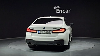 BMW 5-SERIES G30 2022