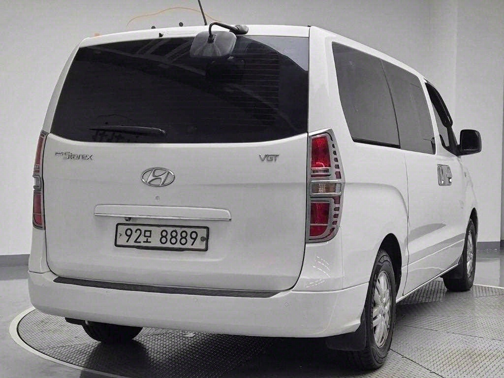 HYUNDAI STAREX GRAND 2016