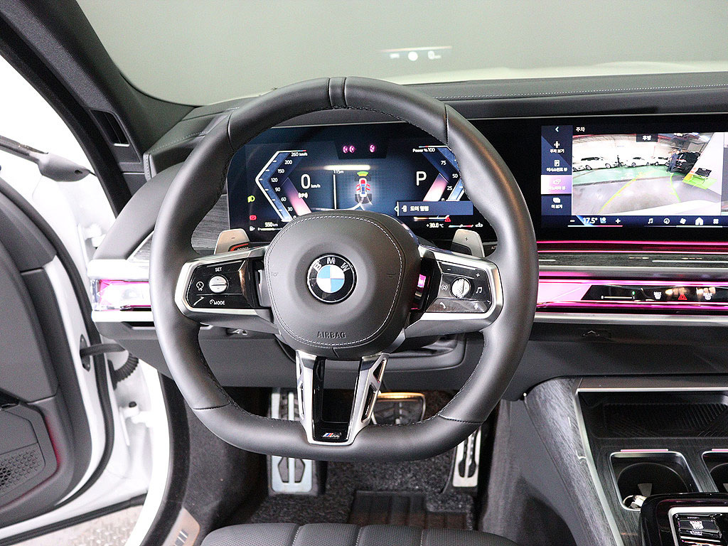 BMW 7-SERIES G70 2024